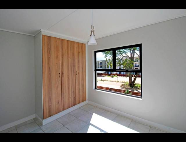 2 BEDROOM PROPERTY TO RENT IN LINBRO PARK